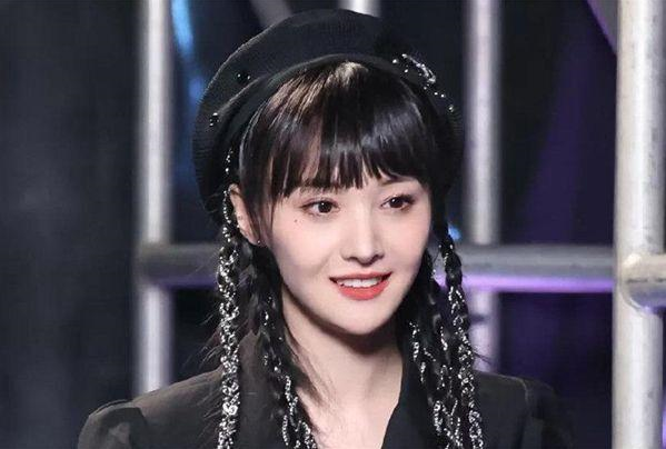 李承铉|郑爽事件终将落幕，一家人微博删除全部相关信息，律师：或将坐牢