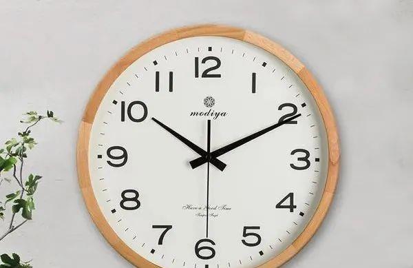 爱因斯坦 “时间”到底是否真实存在？其实爱因斯坦早就有解释，本文来揭秘