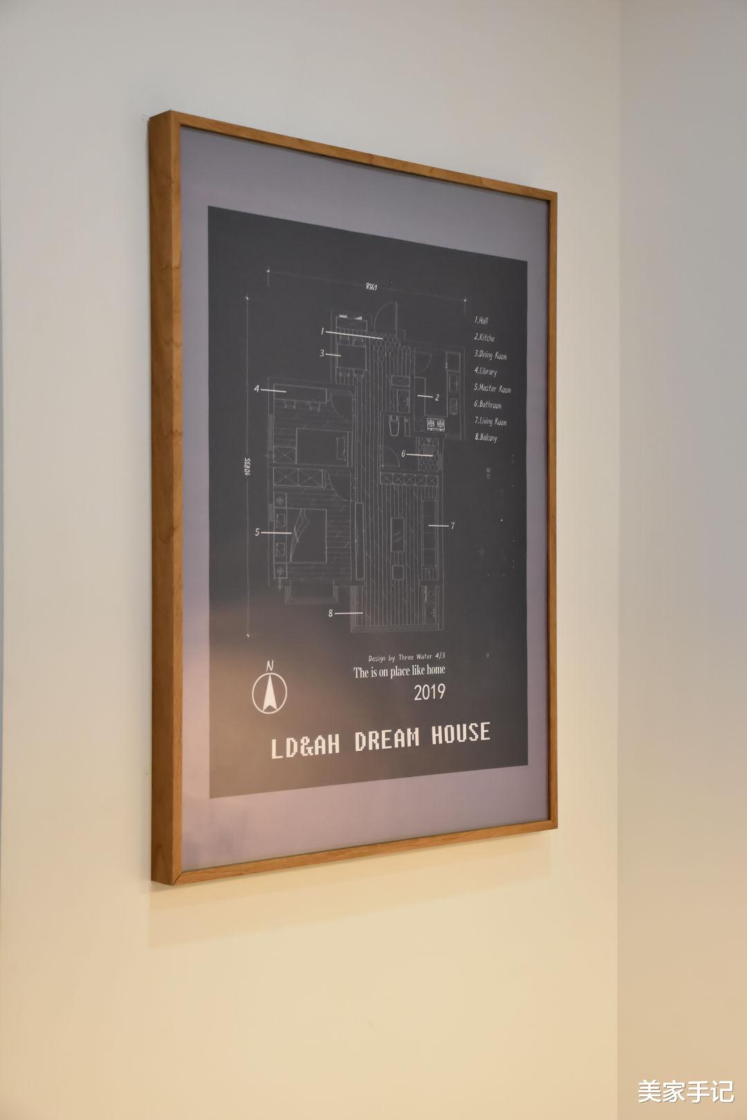 美家手记|32岁阿姨的穷装新房火了，大白墙不吊顶，软装的力量实在是太强大