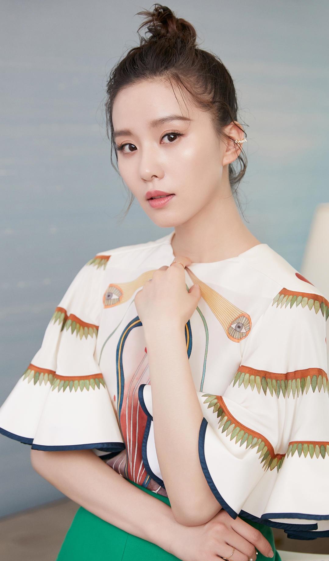 卷发 判断一个人的颜值是否高，主要看这四点，全中的人颜值不会低