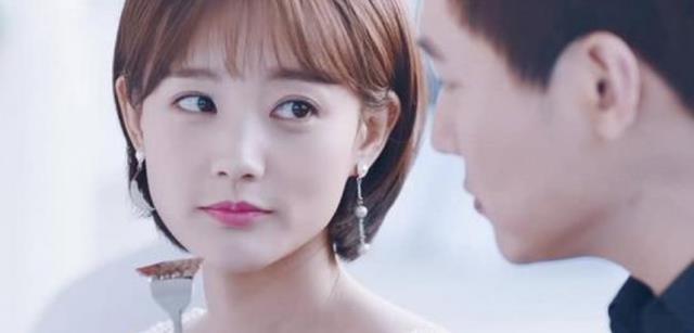 赵丽颖|她曾是赵丽颖替身，趁颖宝怀孕时疯狂接戏，如今30岁2人平起平坐