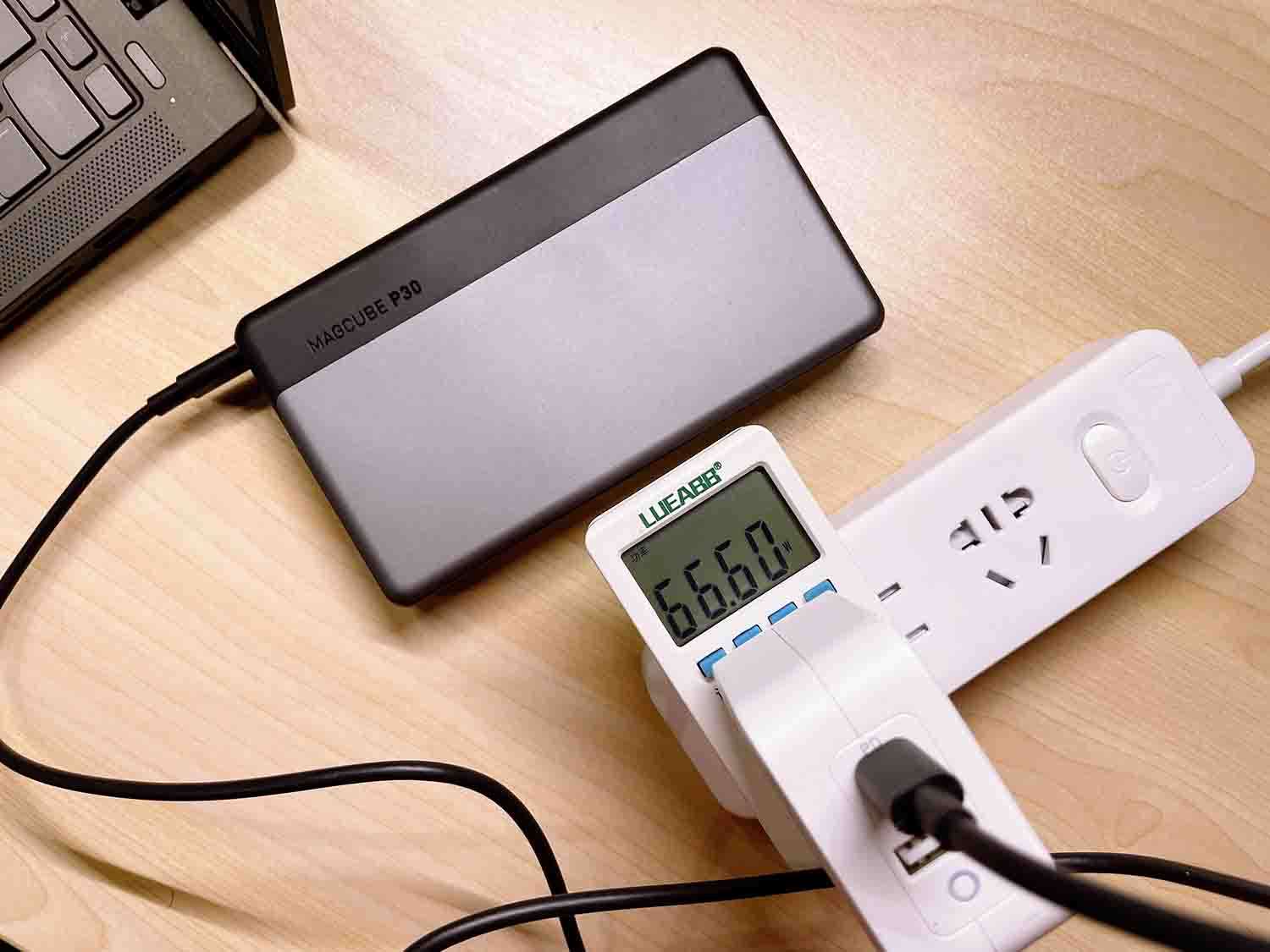 移動電源|筆記本的電量救星，Aohi奧海30000mAh移動電源，雙向PD100W快充