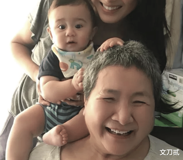 郑佩佩|当红时成龙、洪金宝做配，嫁富商怀孕8次只为生儿子，最终被抛弃