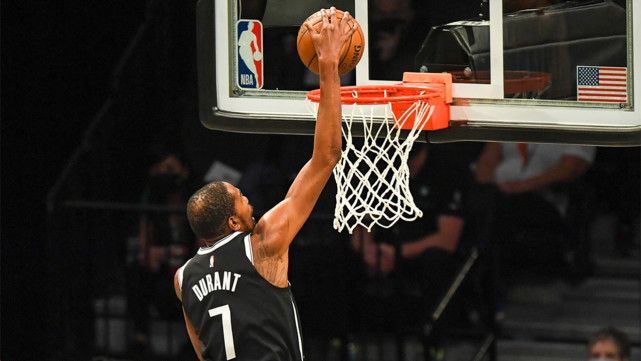 凯文·杜兰特|747天再轰季后赛30+!杜兰特32分创三大纪录:垫脚塔图姆引争议