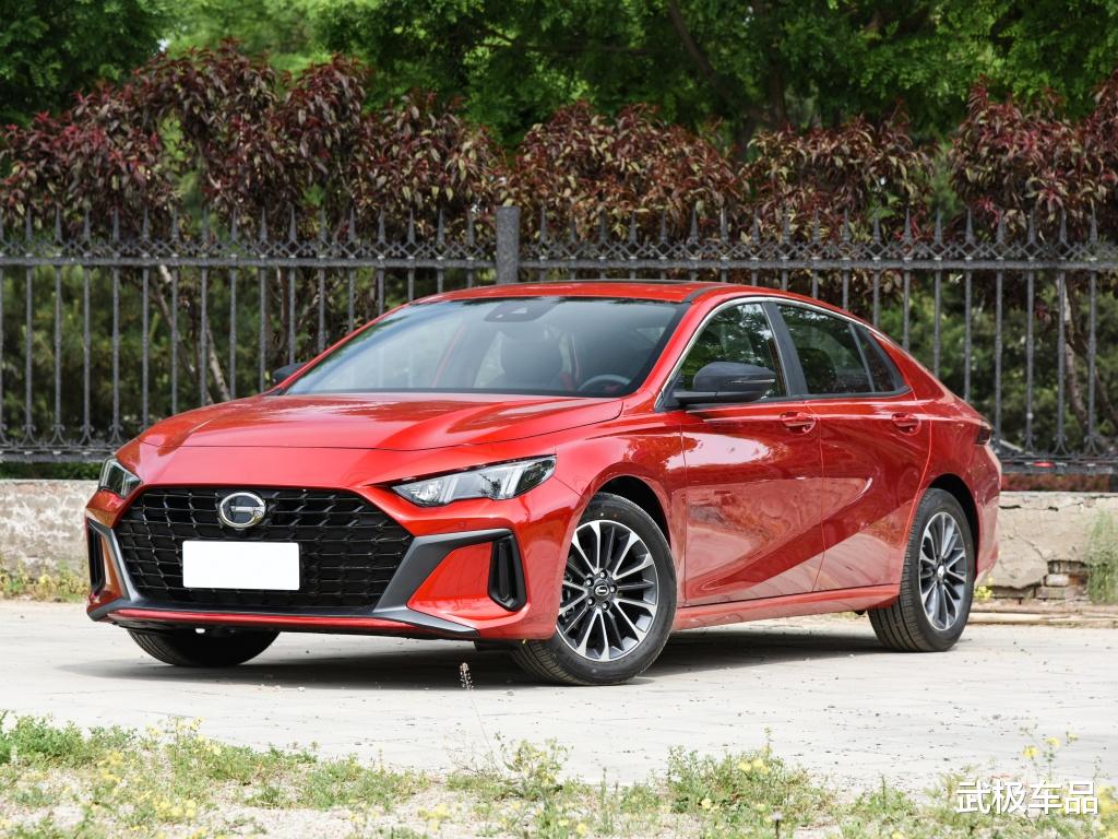 广汽传祺|国产又一“猛将”,预售才9.98万起,颜值不输名爵6,搭钜浪1.5T