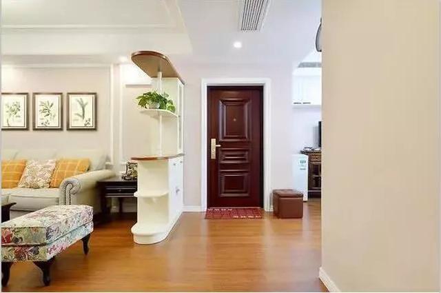 |一个玄关鞋柜就这样装，漂亮又美观，能放鞋、挂包包、当隔断用