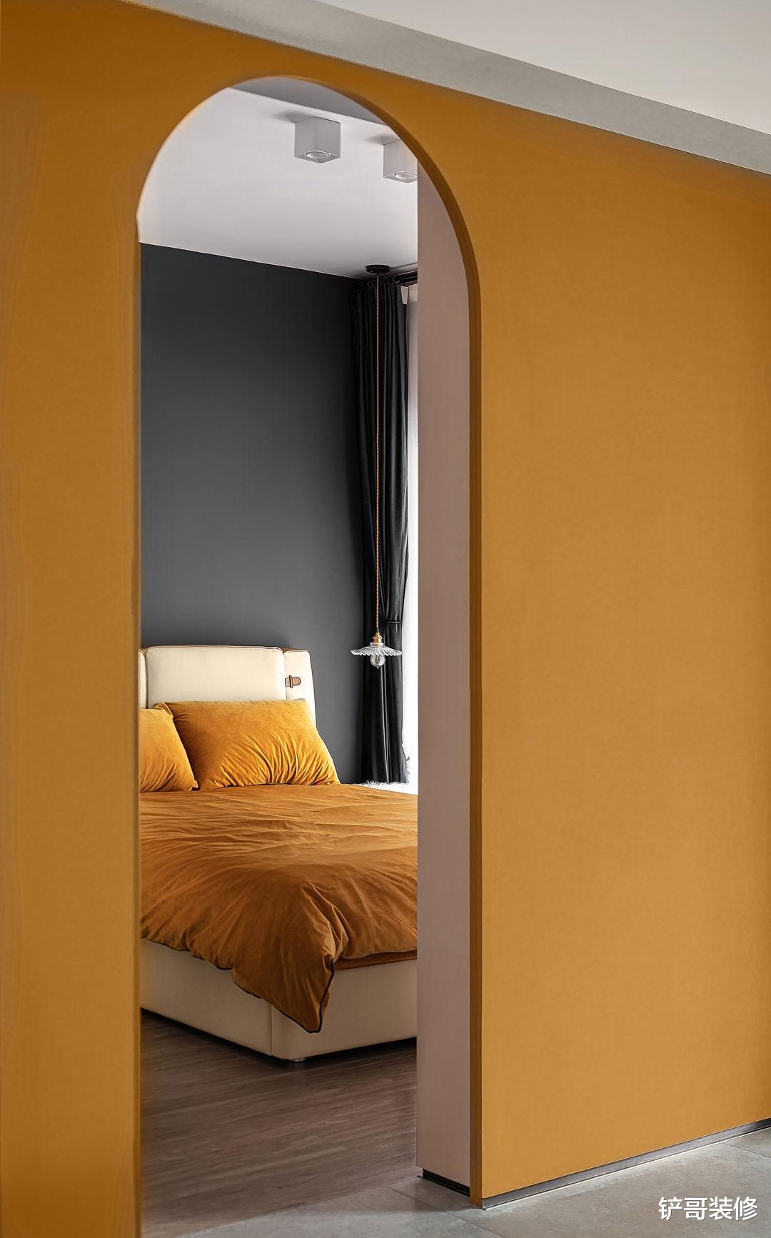 5平方米的浴室，也能拥有大浴缸，堪称小户型的设计模范