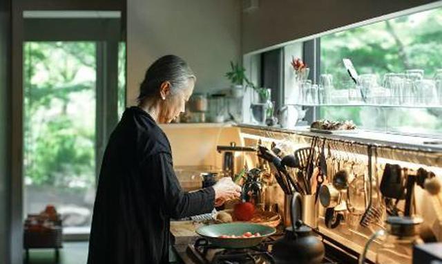 |建议姐妹：家里这4样东西已经被“淘汰”，该扔就扔，别不舍得！