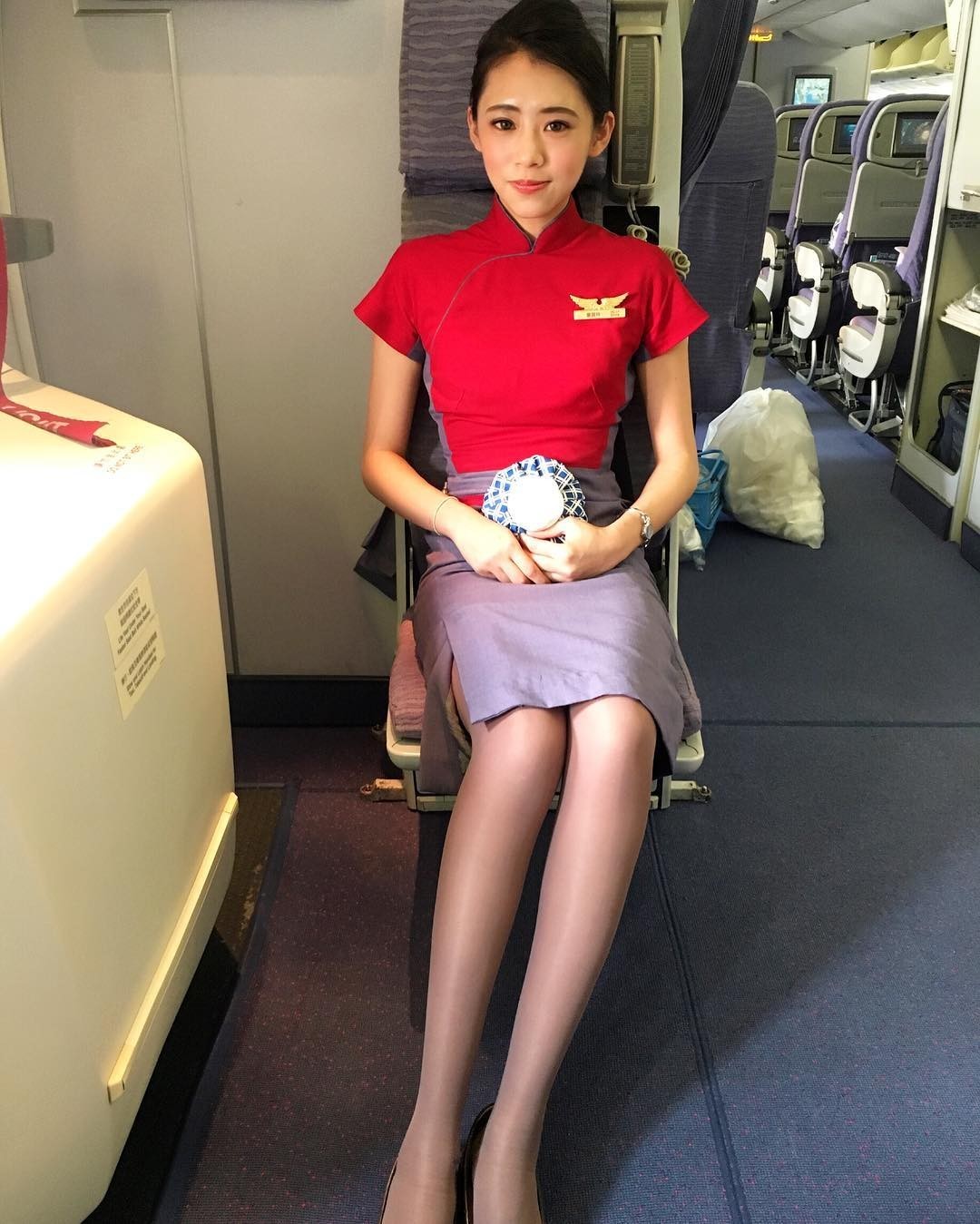 富华说说|大家都有坐过飞机，在坐飞机过程中，你知道空姐会不断送吃的是为什么?