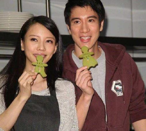 王力宏|都在吃瓜王力宏离婚，老戏骨去世却无人知？知名导演发声痛批