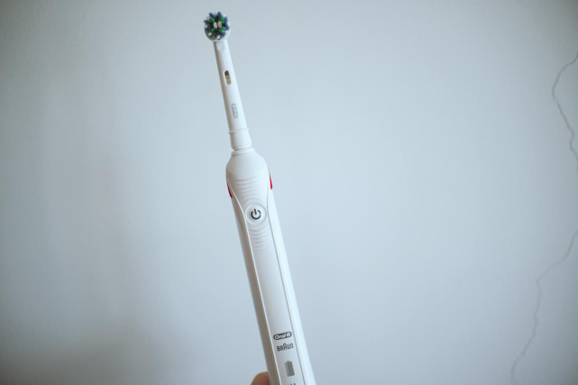 每日口腔科普|电动牙刷选哪个牌子好?个护师盘点电动牙刷品牌排行榜