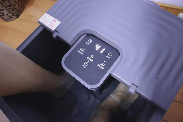 诚意暖心,双11送给父母的礼物——HITH足浴盆D3