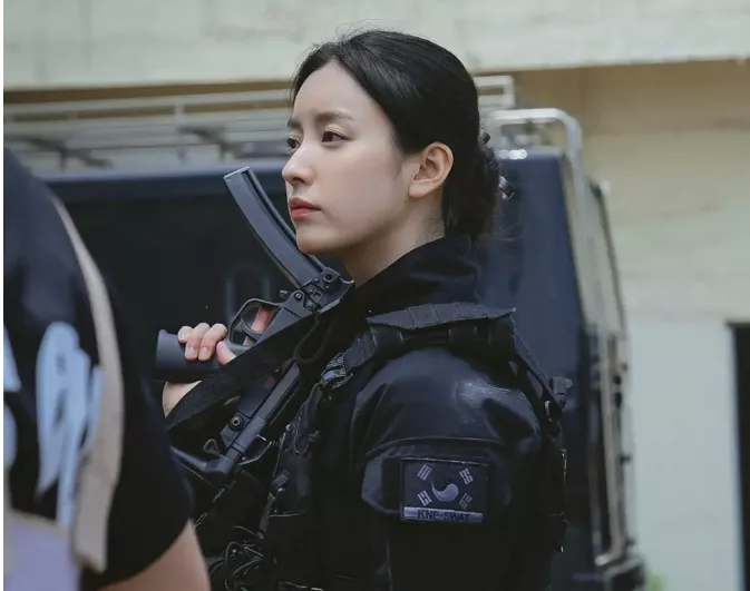 |一部脑洞大开的丧尸新剧，惊悚得让人怀疑，简直是杀疯了！