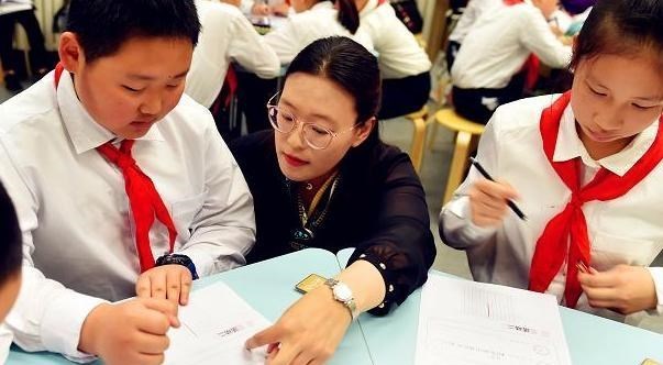 中小学|小学课后延时作息表出来了,众多家长难以接受,直呼孩子太累了