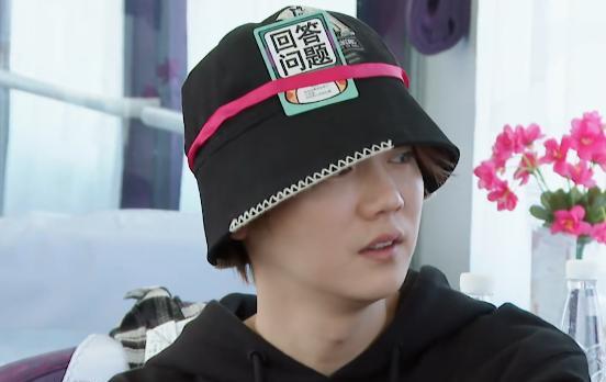 鹿晗|王勉在五哈多卑微？不小心踩脏鹿晗的鞋，对方的举动让他下不来台