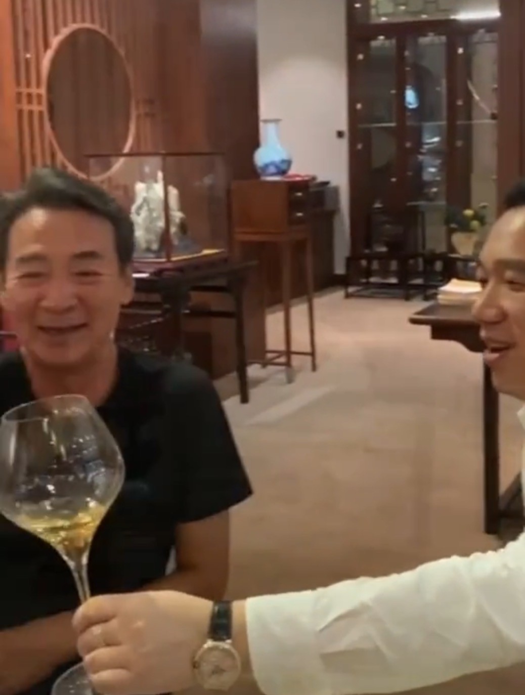 寇振海|琼瑶戏御用男配角齐聚首，66岁寇振海仍霸气十足，背景奢华显贵气