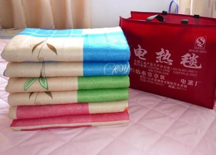 电热毯该铺哪一面？可以反着铺吗？听专家一说完，太多家庭做错了