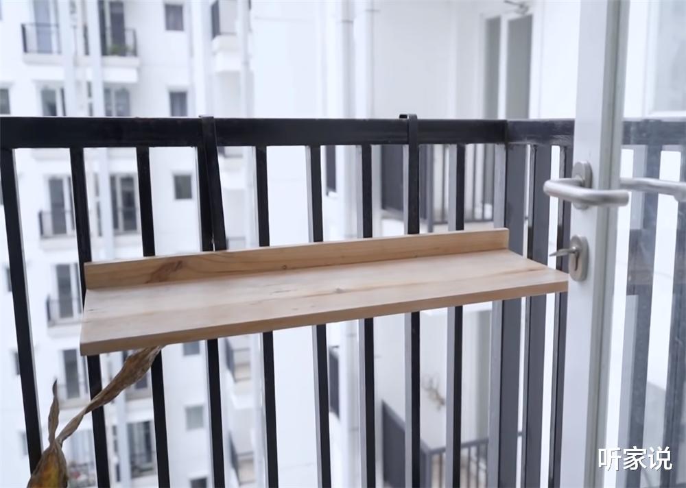 电视背景墙|印尼程序员小哥买下35㎡蜗居，人生中第一套房，面积虽小也要精致