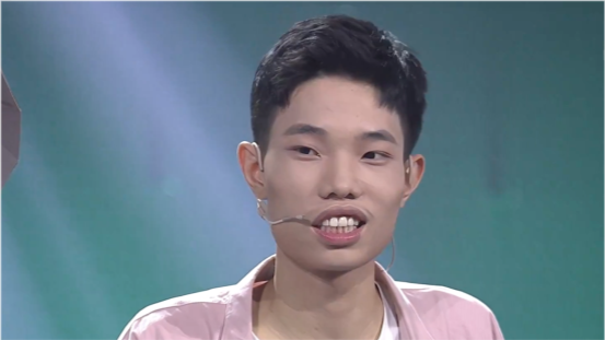 和平精英|不求人收到光子神秘私信，信件内容意外暴露直播间，绝版皮肤有望返场