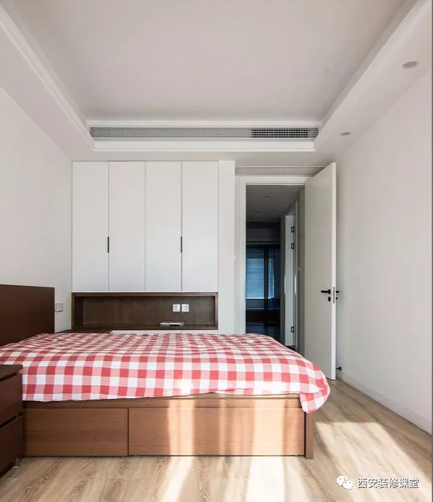 128㎡三室大白墙，也耐看舒适