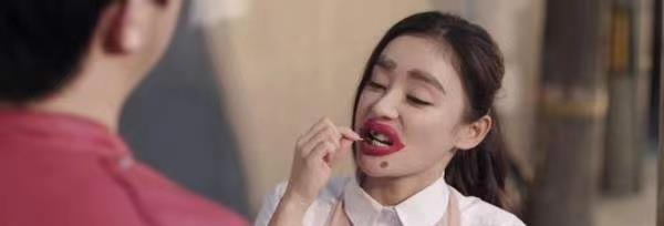 袁姗姗|袁姗姗晒出近照，被网友质疑整容过度，侧面像杨幂正面像姚笛