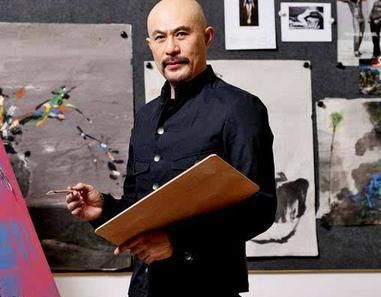 黄子韬|5位拥有“神技能”的明星，徐锦江一幅画卖80万，黄子韬多才多艺