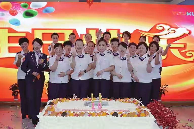 太原日报 “全国工人先锋号”太原公交849女子线路：热心服务乘客 真情洒满车厢