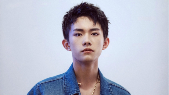 易烊千玺|易烊千玺“塌房”挺难的，因为他就是正直善良干净的少年