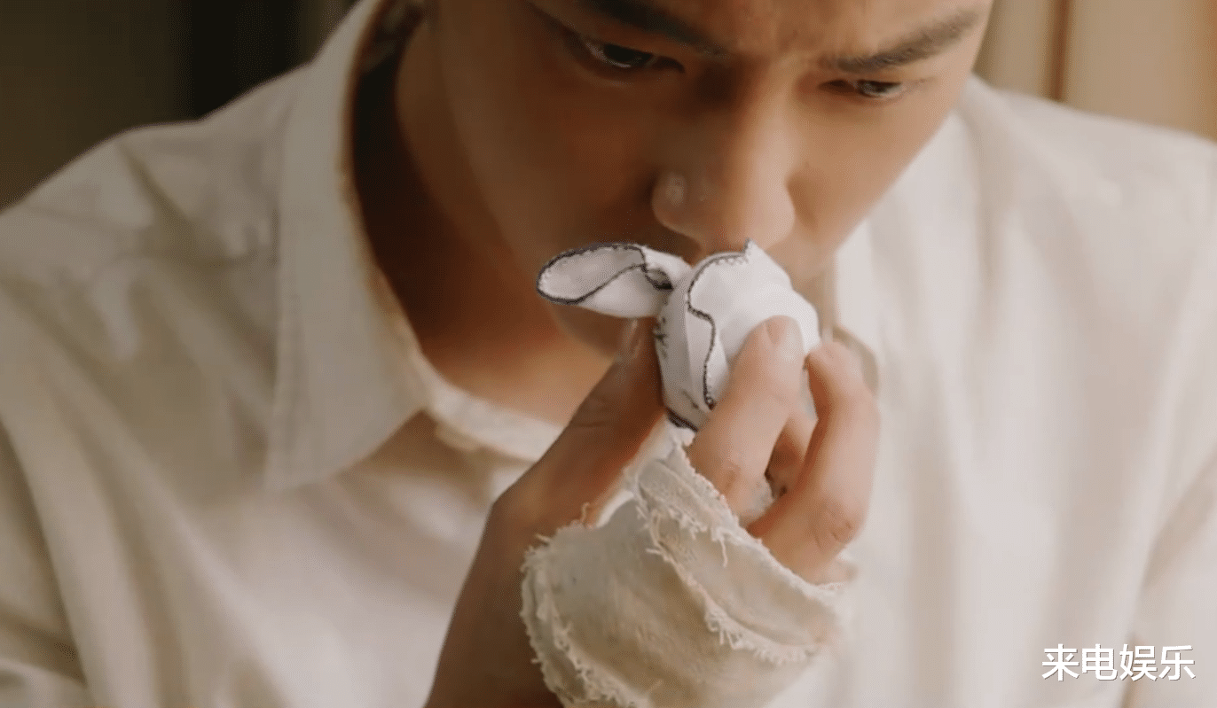 霍建华|《王牌部队》收视率“一骑绝尘”，但主角开挂、恋爱撒糖