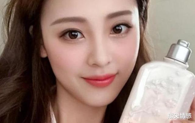 |张予曦晒的身体乳火了，轻松养成牛奶肌，用后肌肤真的变白了