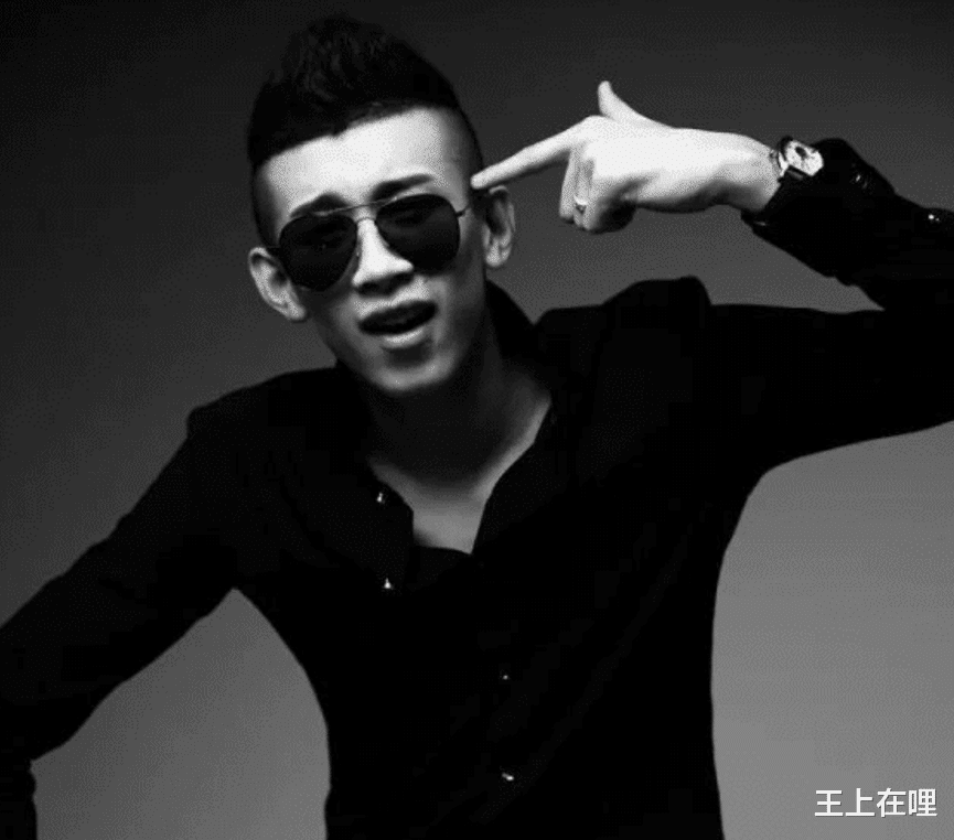 李天佑|昔日第一网红天佑时隔三年首开播,人气早已不再,单场收入仅两万