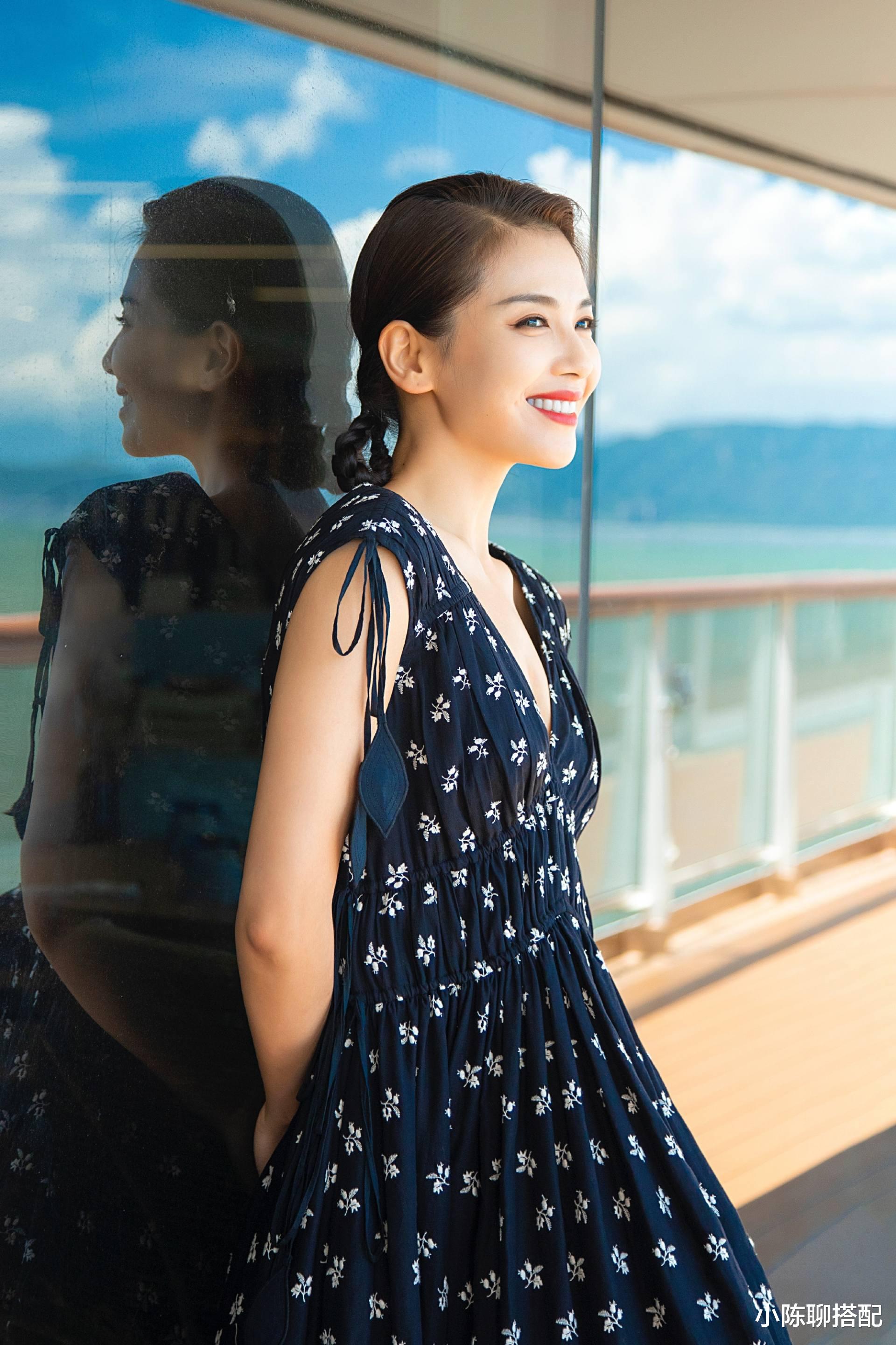 |高颧骨显老显凶？那是你没找对风格，看看刘涛的造型就明白了