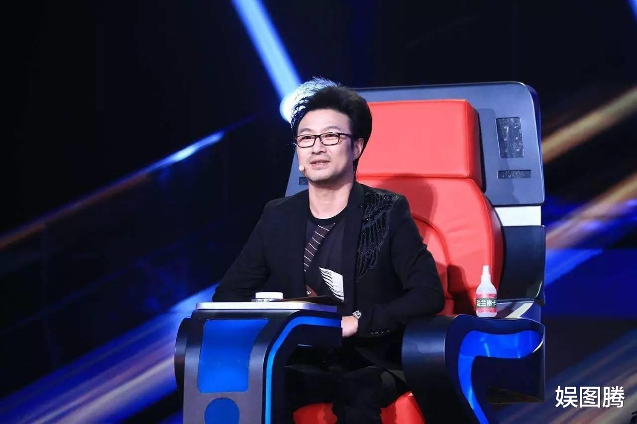 汪峰|“高音上不去,低音下不来”,汪峰淘汰的歌手,今满世界开演唱会