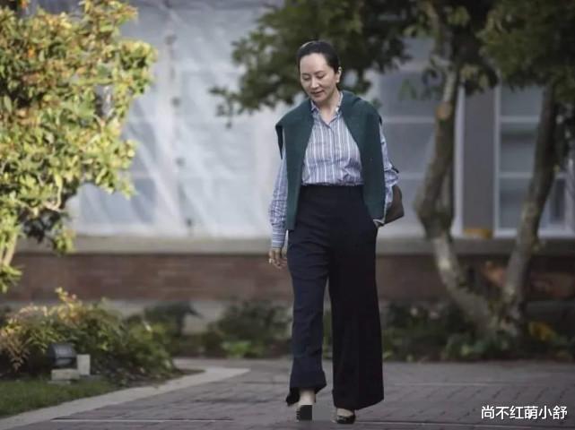 穿衣搭配|49岁孟晚舟“太时髦”,瞧她这4种穿搭气质非凡,不仅高级还减龄