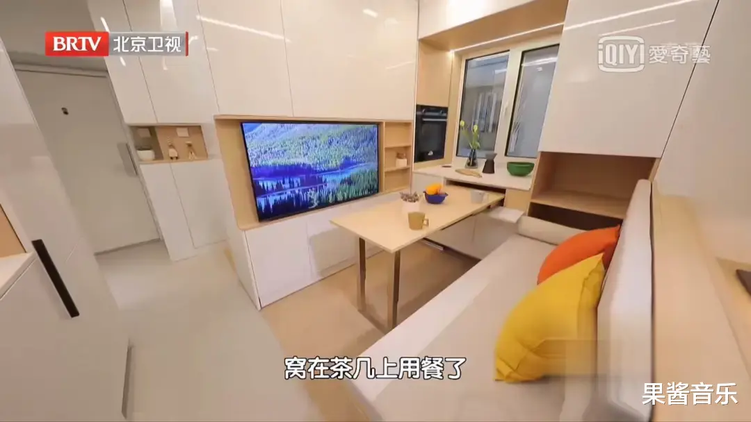 设计师|北京48㎡老房被爆改成三室四厅，住进三代六口人，网友：这哪是改造，这是魔法吧？