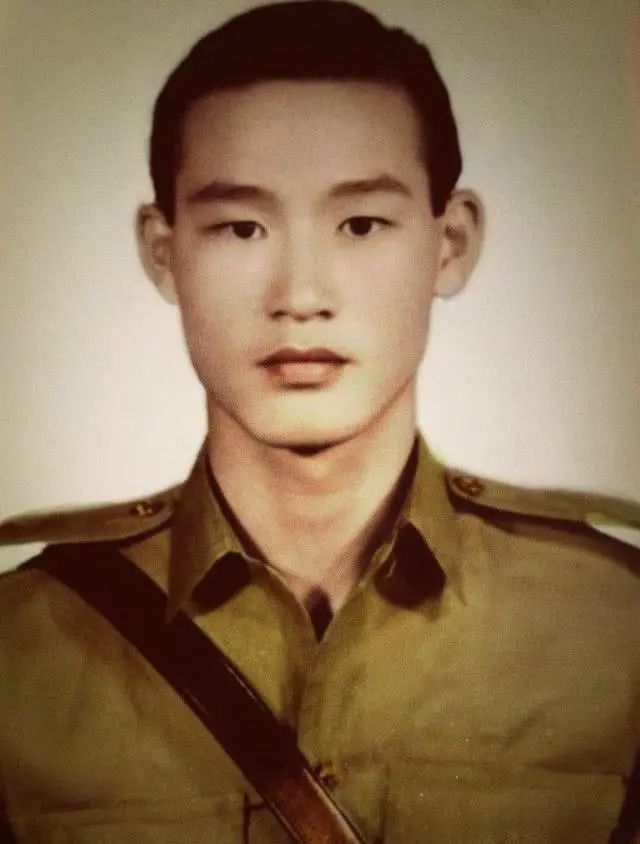 龚俊|娱乐圈真大佬！黑白通吃，连天王天后都争相巴结他，太牛！