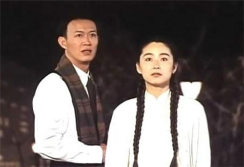 金士杰|老戏骨金士杰：57岁不顾世俗眼光娶22岁女学生，59岁生下对双胞胎