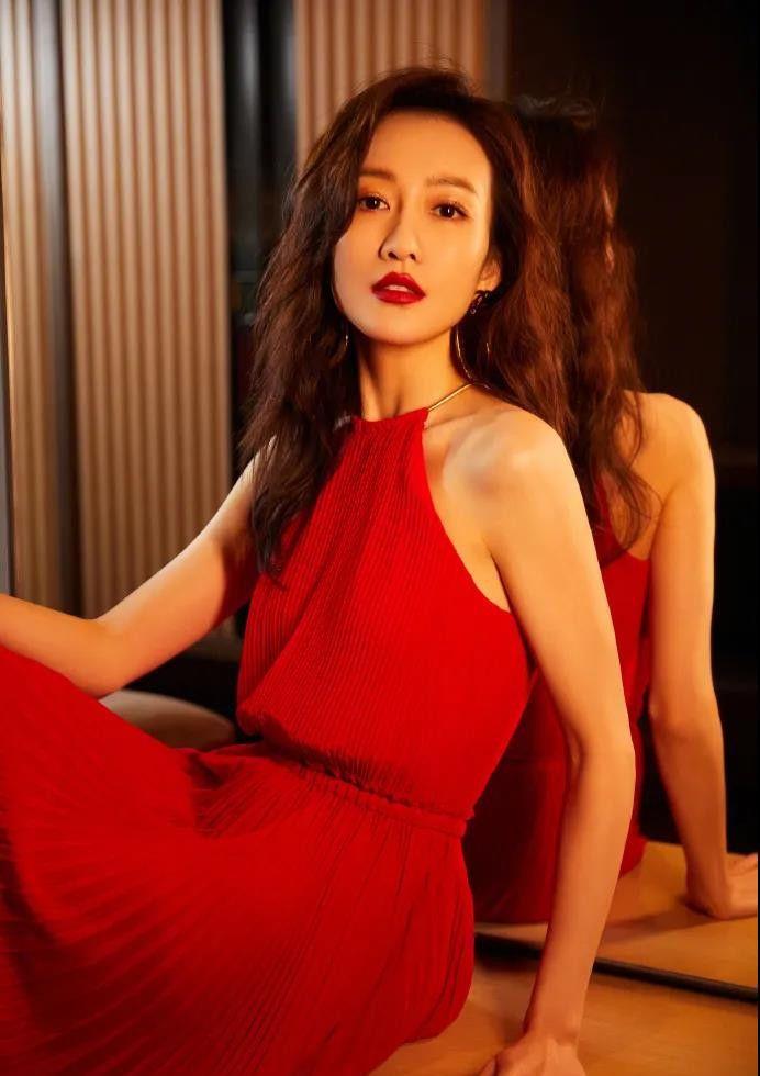 王鸥|王鸥，39岁至今单身的她，美出新高度