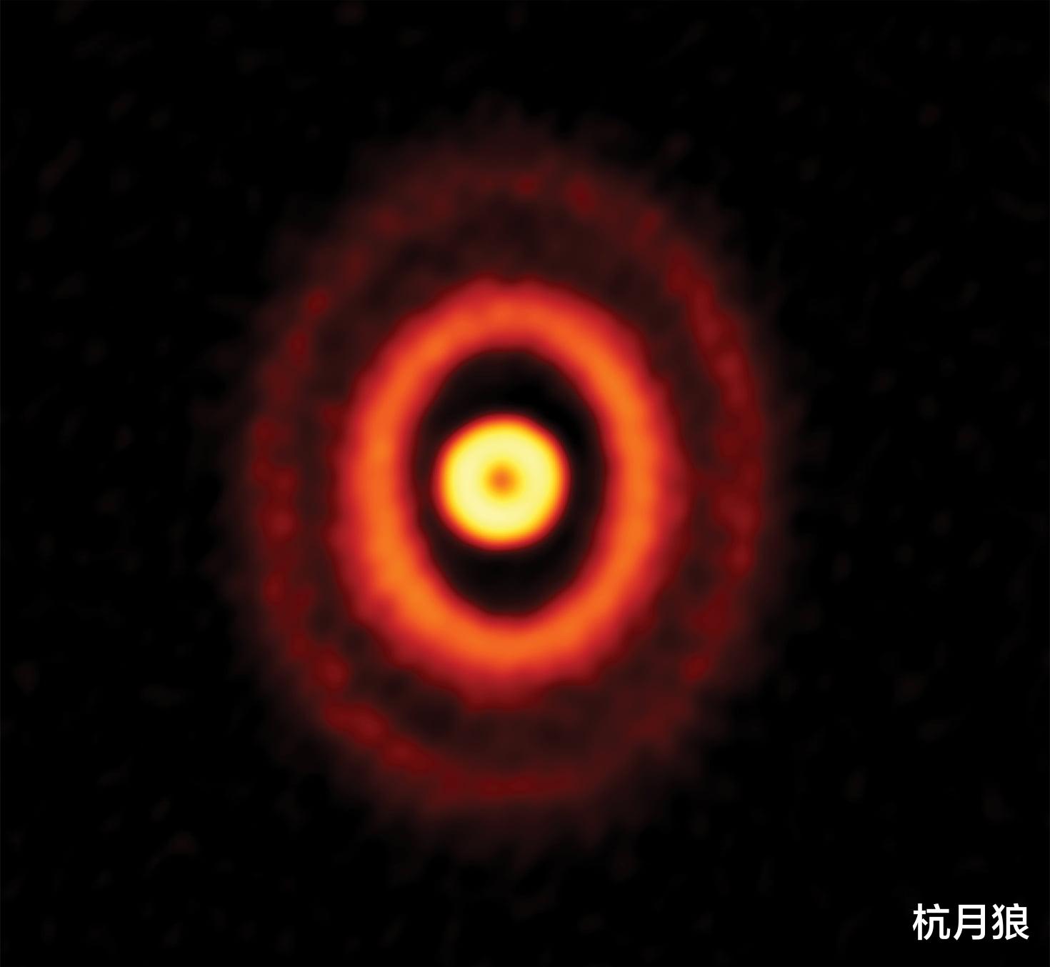 科学家 阿尔玛望远镜: 明确检测出围绕370光年外的年轻行星的周行星圆盘