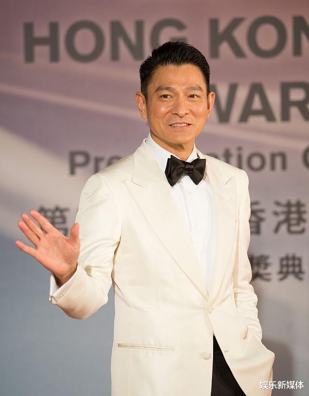 刘德华|刘德华发布新歌，《奉陪到底》，迅速火遍全网真的很好听