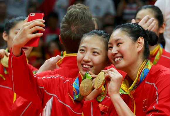 丁霞|丁霞的故事：女排二传最后的荣光，脾气暴躁，赛场辱骂女排功勋！