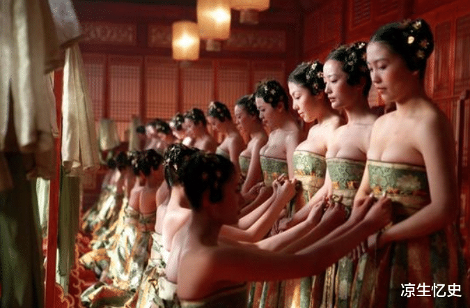 张苍|活了100多岁的名相，妻妾成百，晚年没牙靠喝鲜乳延寿