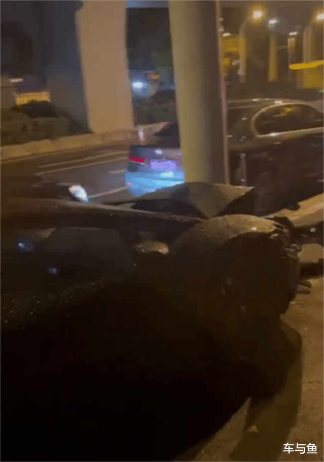 王伟 又有人租超跑撞了，这次是兰博基尼，车价7位数，车损比租金还贵