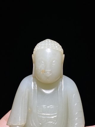 和田玉籽料|清乾隆 和田玉籽料 阿弥陀佛像 摆件