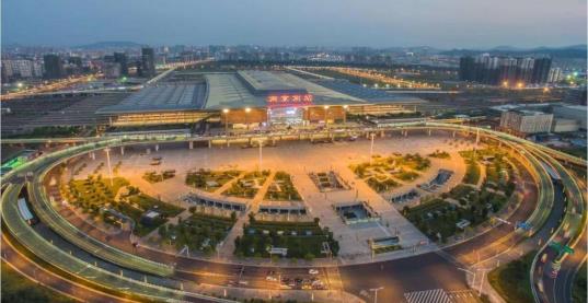 亚洲“最豪华”火车站,总投资超300亿,装修豪华如同皇宫