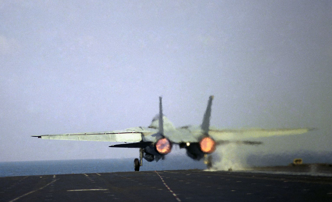 驱逐舰|最先打醒全世界的，并非是海湾战争，而是用时仅11分的这场战争