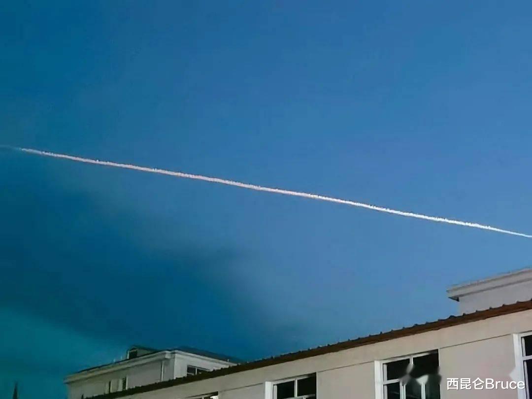 UFO 又一起UFO事件？日本上空再次出现神秘白球，日媒：目前身份不明