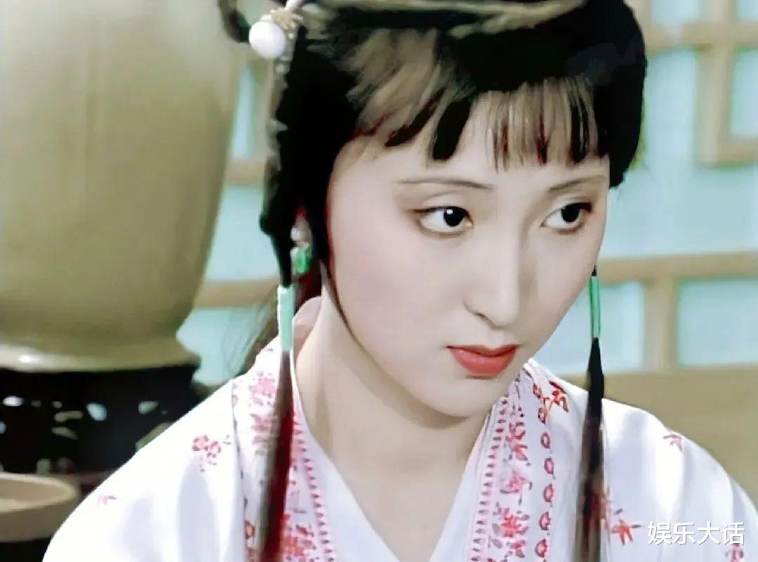 林静|单眼皮就别演美人了?来,让这7位女演员告诉你,什么叫真香打脸