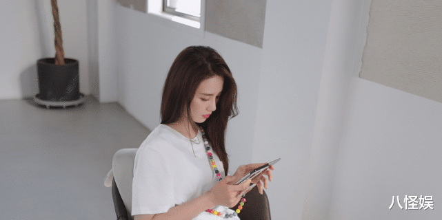 杨紫|刘诗诗陈妍希一起练瑜伽，时隔5年罕同框，大素颜出镜又嫩又瘦