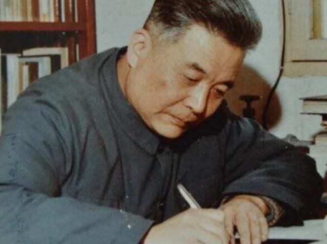 物理|清华“四大力学”满分奇才胡耀文：不学物理的话，我会后悔一辈子